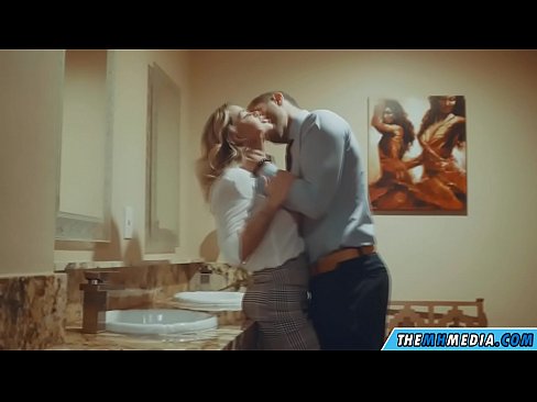 ❤️ Бүкіл аққұба сізді қоғамдық дәретханада азғырғанда Порно бойынша порно kk.hentaibar.ru ﹏